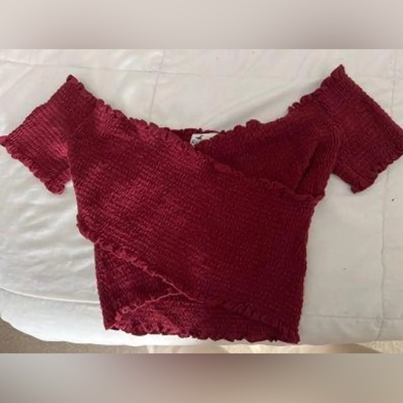 Hollister Ruffled Top - Picture 4 of 4